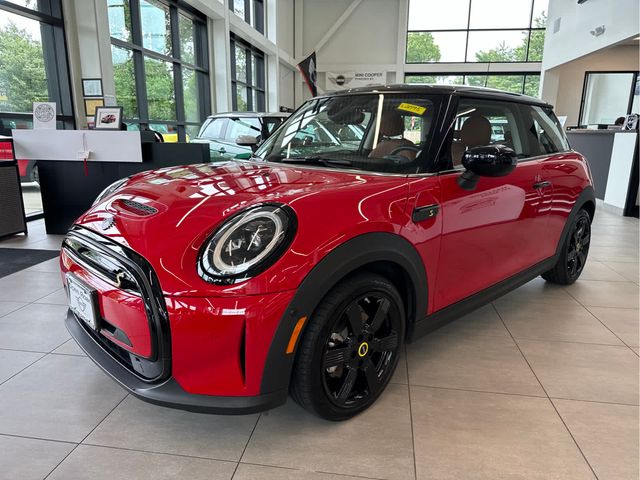 2024 MINI Cooper Hardtop SE