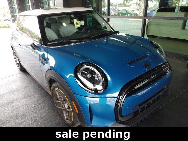 2024 MINI Cooper Hardtop SE