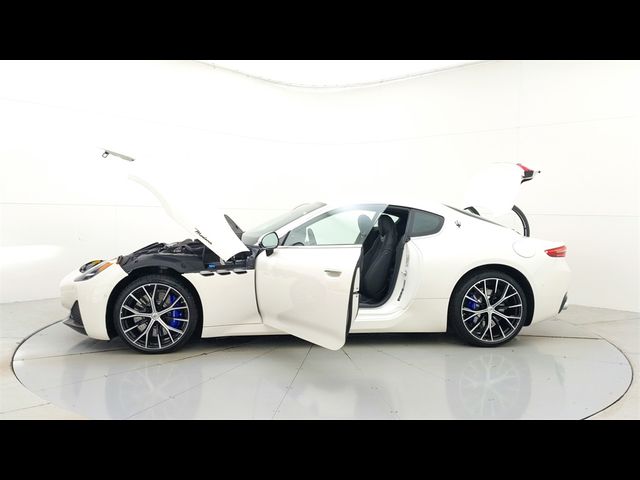 2024 Maserati GranTurismo Modena