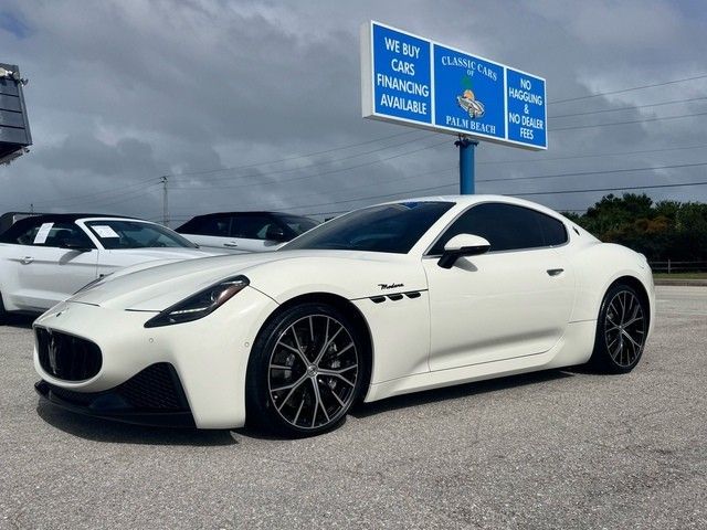 2024 Maserati GranTurismo Modena