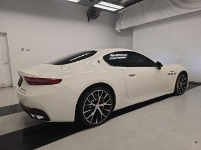 2024 Maserati GranTurismo Modena