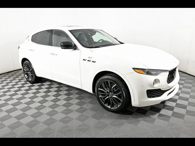 2024 Maserati Levante GT Ultima