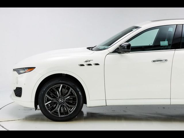 2024 Maserati Levante GT Ultima