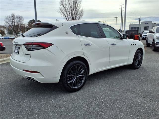 2024 Maserati Levante GT Ultima