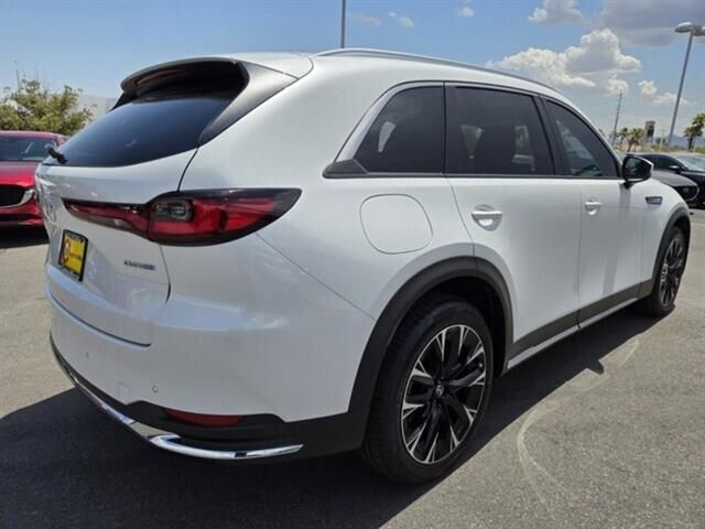 2024 Mazda CX-90 PHEV Premium