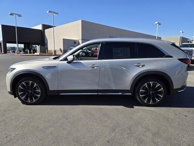 2024 Mazda CX-90 PHEV Premium Plus