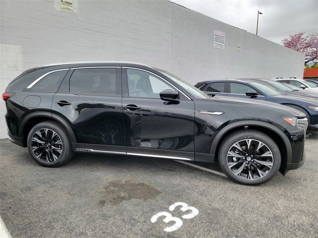 2024 Mazda CX-90 PHEV Premium Plus