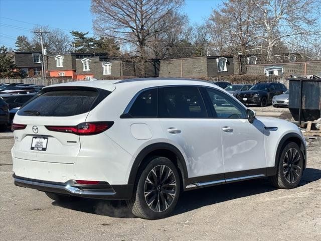 2024 Mazda CX-90 PHEV Premium Plus