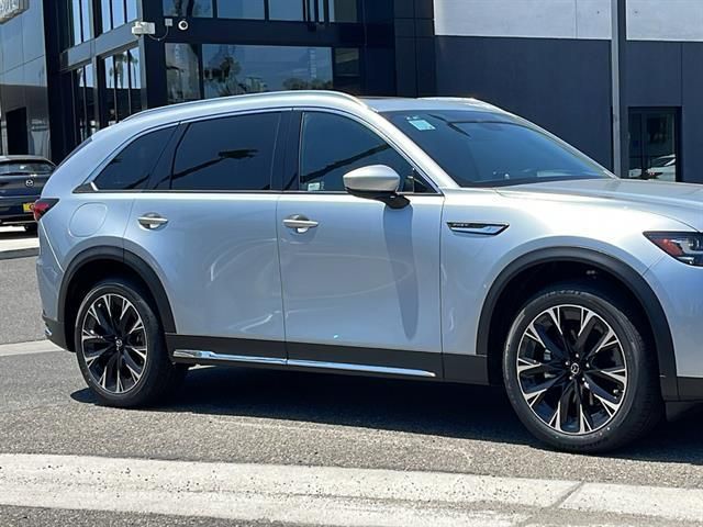 2024 Mazda CX-90 PHEV Premium Plus