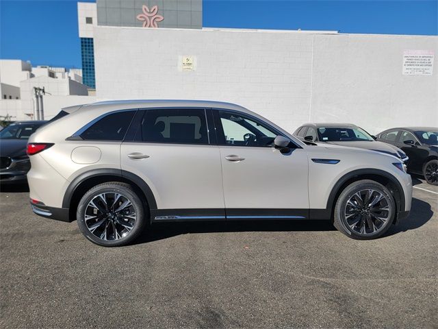 2024 Mazda CX-90 PHEV Premium Plus