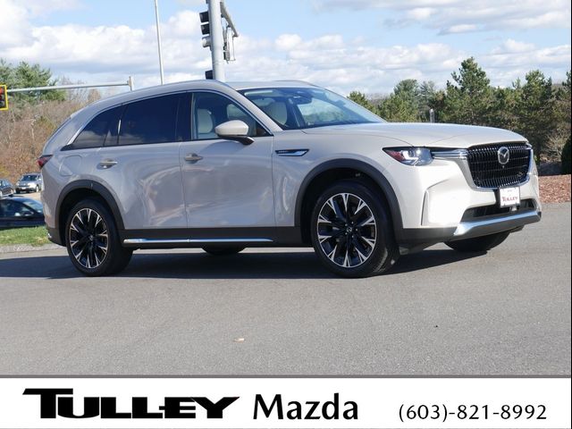 2024 Mazda CX-90 PHEV Premium Plus