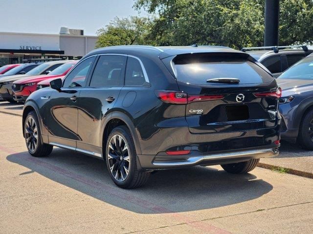 2024 Mazda CX-90 PHEV Premium Plus