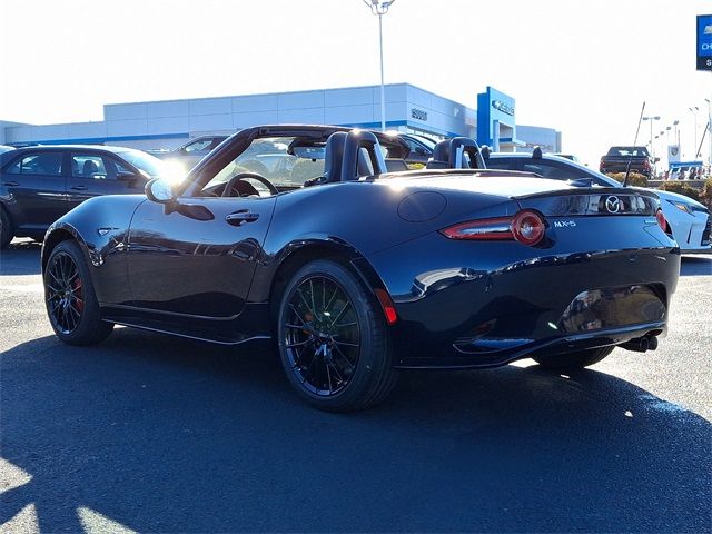 2024 Mazda MX-5 Miata Club