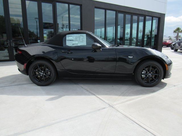 2024 Mazda MX-5 Miata Sport