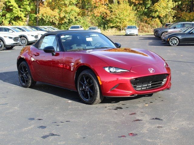 2024 Mazda MX-5 Miata Sport