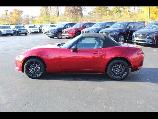 2024 Mazda MX-5 Miata Sport