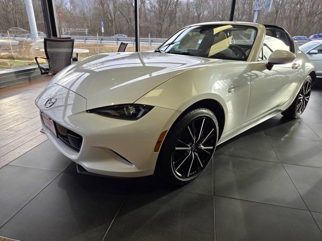 2024 Mazda MX-5 Miata RF Grand Touring