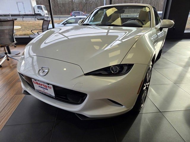 2024 Mazda MX-5 Miata RF Grand Touring