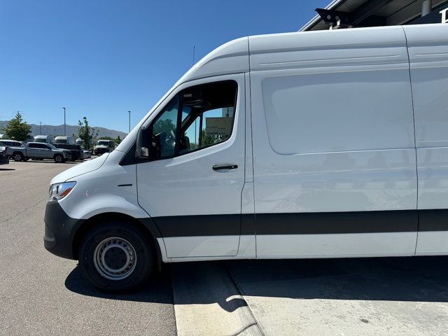 2024 Mercedes-Benz eSprinter Cargo Van Base