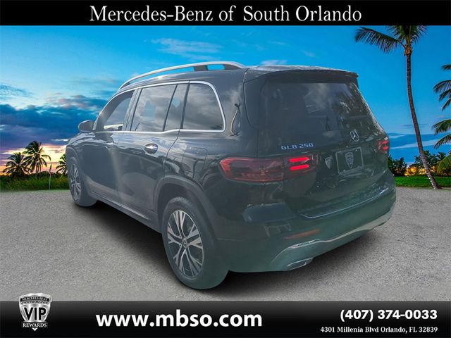 2024 Mercedes-Benz GLB 250