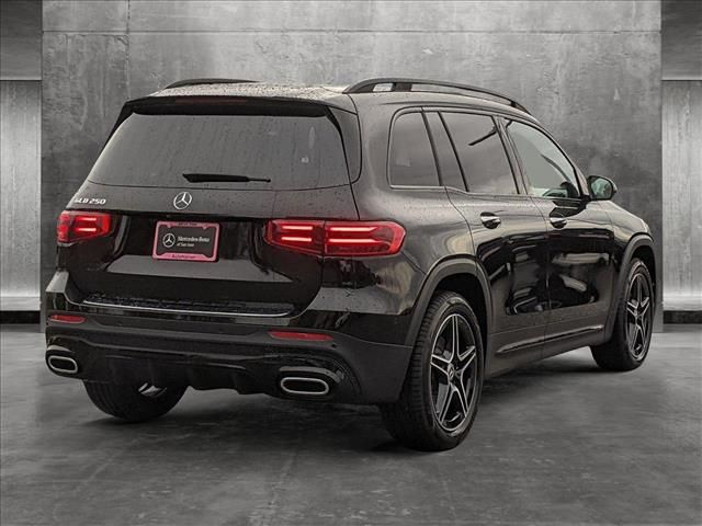 2024 Mercedes-Benz GLB 250