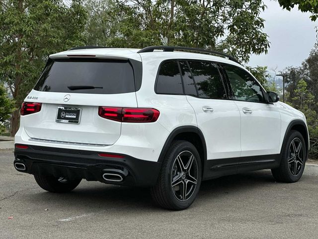 2024 Mercedes-Benz GLB 250