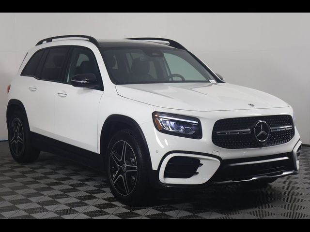 2024 Mercedes-Benz GLB 250