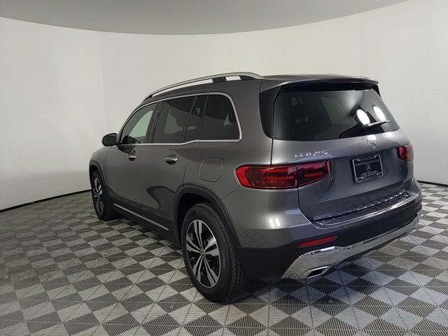 2024 Mercedes-Benz GLB 250