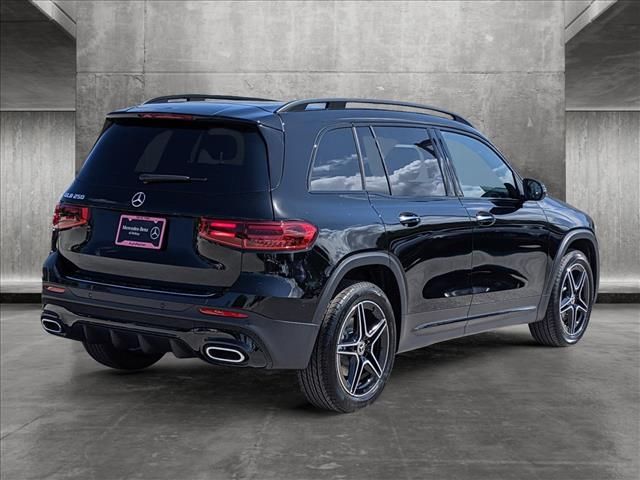 2024 Mercedes-Benz GLB 250