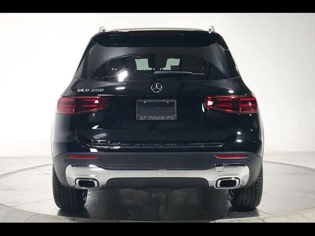 2024 Mercedes-Benz GLB 250