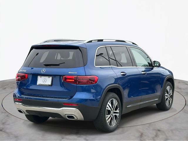 2024 Mercedes-Benz GLB 250