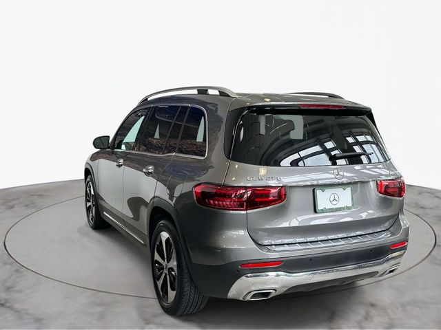 2024 Mercedes-Benz GLB 250
