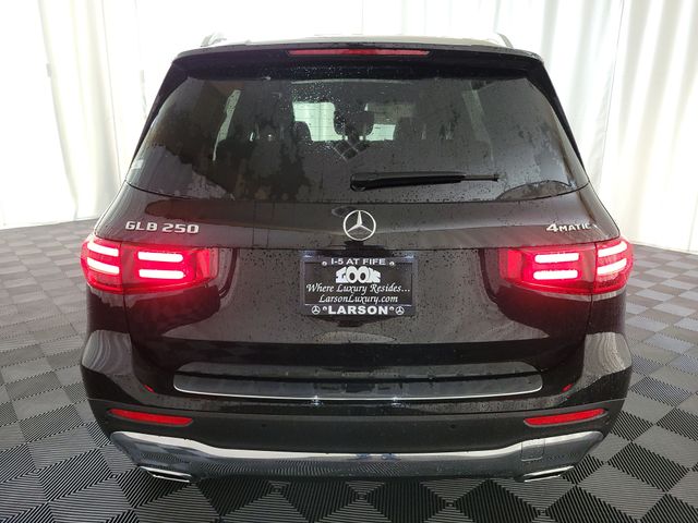 2024 Mercedes-Benz GLB 250