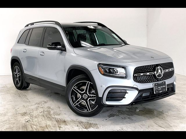 2024 Mercedes-Benz GLB 250