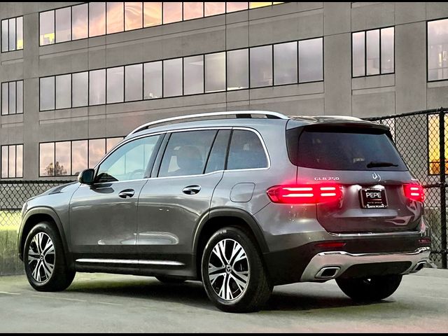 2024 Mercedes-Benz GLB 250