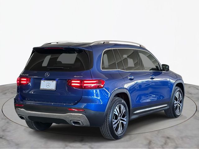 2024 Mercedes-Benz GLB 250