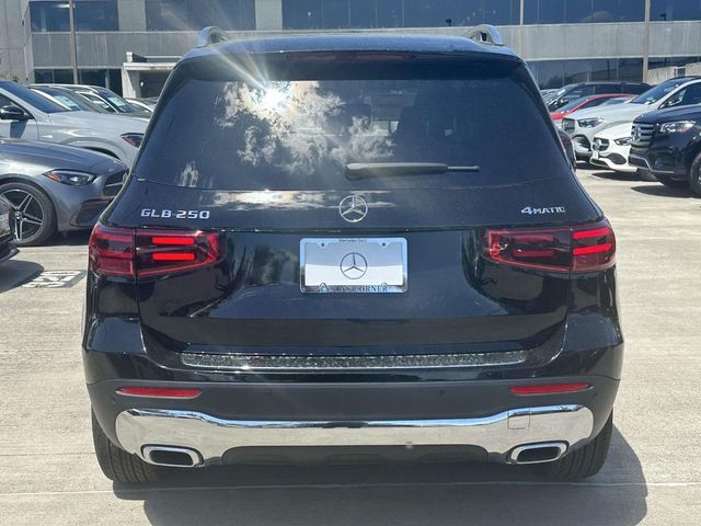 2024 Mercedes-Benz GLB 250