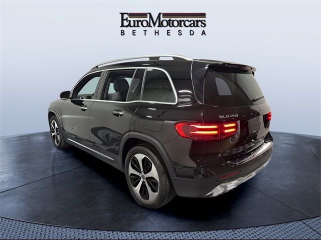 2024 Mercedes-Benz GLB 250