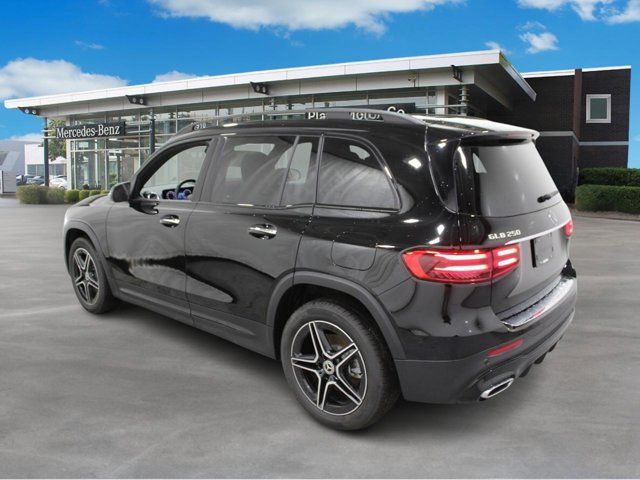 2024 Mercedes-Benz GLB 250