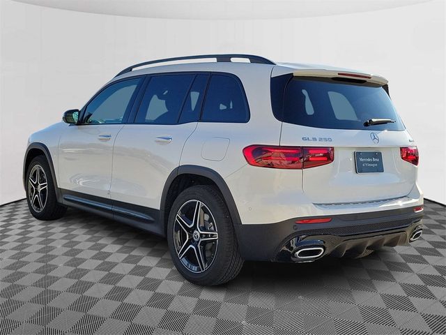 2024 Mercedes-Benz GLB 250