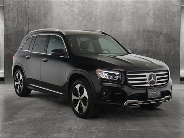 2024 Mercedes-Benz GLB 250