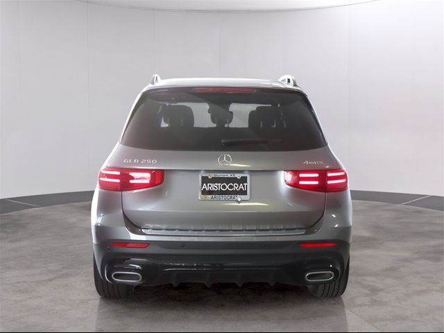 2024 Mercedes-Benz GLB 250