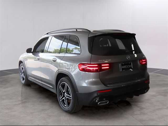 2024 Mercedes-Benz GLB 250