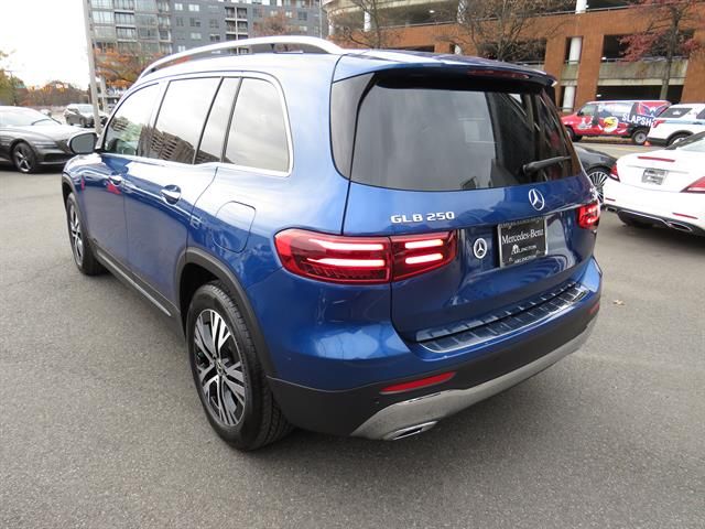 2024 Mercedes-Benz GLB 250