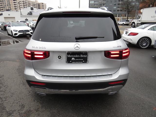 2024 Mercedes-Benz GLB 250