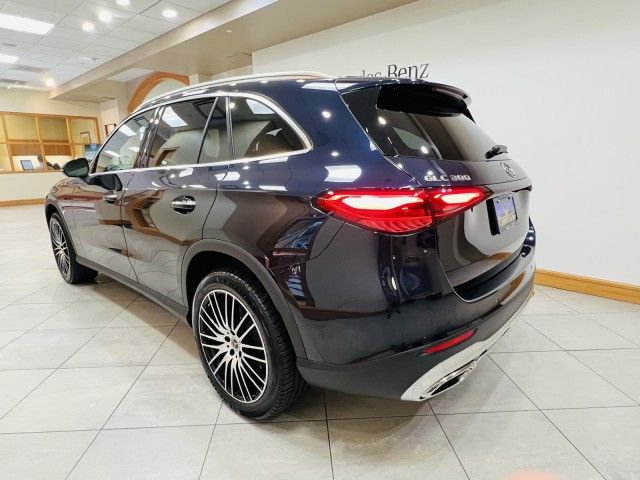 2024 Mercedes-Benz GLC 300