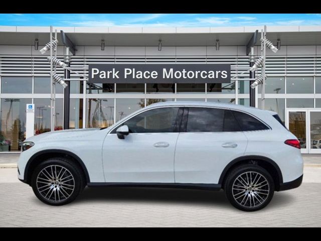 2024 Mercedes-Benz GLC 300