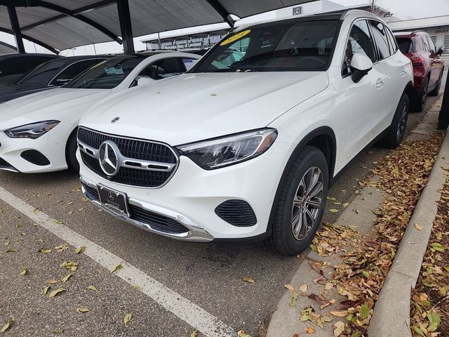 2024 Mercedes-Benz GLC 300