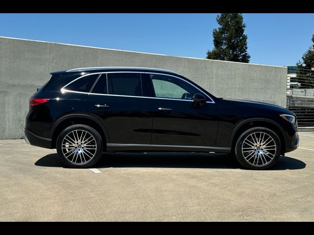 2024 Mercedes-Benz GLC 300