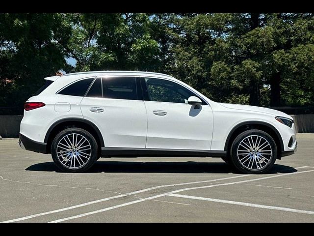 2024 Mercedes-Benz GLC 300